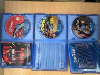 PS4 Slim 1TB Nera + Controller Blu + 6 Giochi