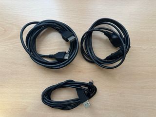 PS4 Slim 1TB Nera + Controller Blu + 6 Giochi