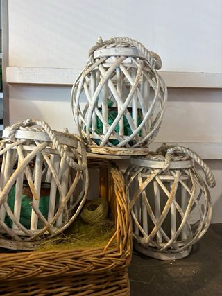 Cesta Decorativa Mimbre y Madera