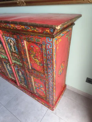 Mueble Hindú Antiguo