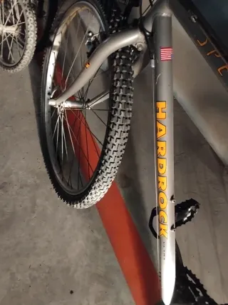 Bicicleta Specialized Hardrock Gris