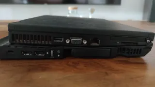 Portátil Lenovo X61s con Dockstation