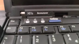 Portátil Lenovo X61s con Dockstation