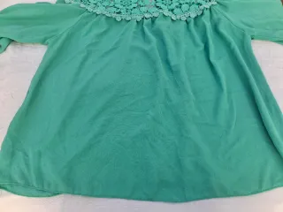 Blusa T U. Con etiquetas. Medidas en descripción