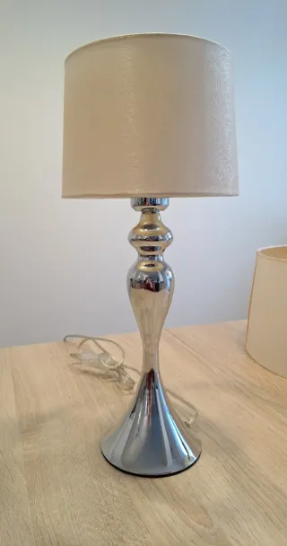 Conjunto lámpara techo y mesita