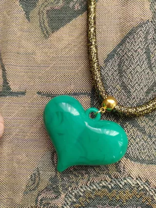 Collar Corazón Rosa y collar corazón Verde