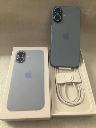 iPhone 17 Blu 256GB Batteria 100% cicli 0