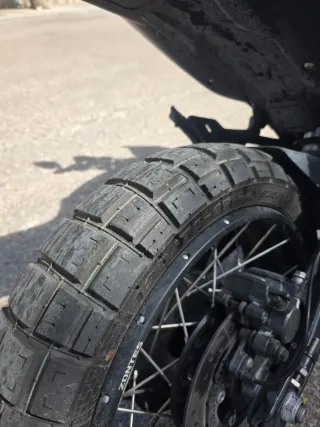 Zontes GK 125 X Plata y Negra