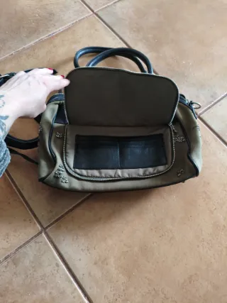 Bolso Desigual Negro y Verde Militar