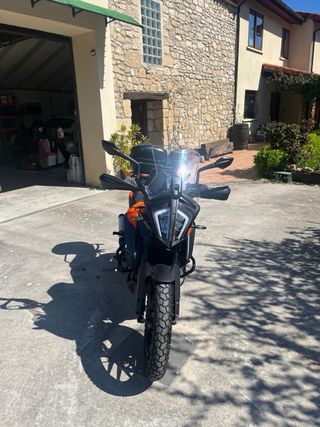 KTM 390 Adventure Negra y Naranja