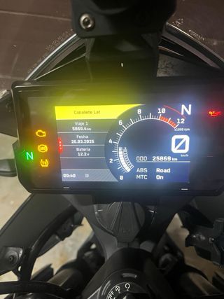 KTM 390 Adventure Negra y Naranja