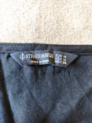 Crop top negro fruncido