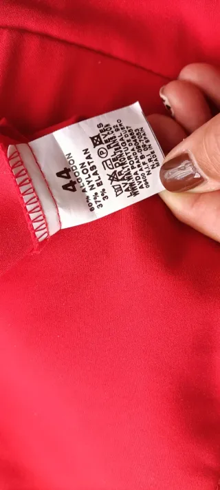 2 Pantalones de señora estampados y rojos