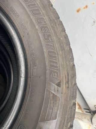 Neumático usado 215/70 R15C 109