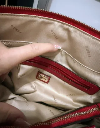 Bolso Guess Rojo-REBAJADO DE 55€