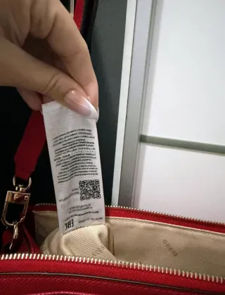 Bolso Guess Rojo-REBAJADO DE 55€