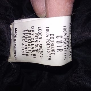 Chaqueta de cuero negra