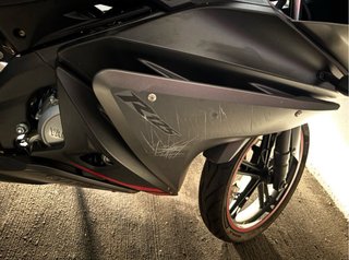 Yamaha YZF R125 Negra/Gris