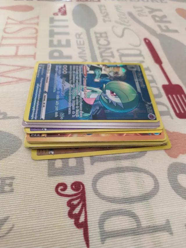 Pack 18 Cartas aproximadamente Pokémon Fase 2