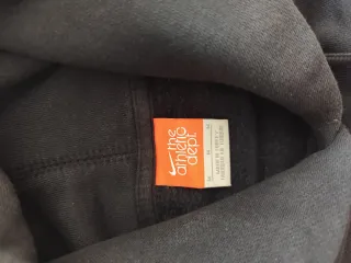 Sudadera Nike Negra con Estampado Rosa