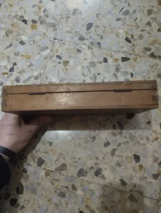 Flauta travesera antigua de madera