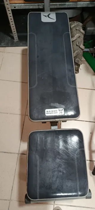 Banco de abdominales Domyos BA220