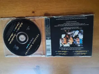 Lote 2 CD Queen e Freddie Mercury