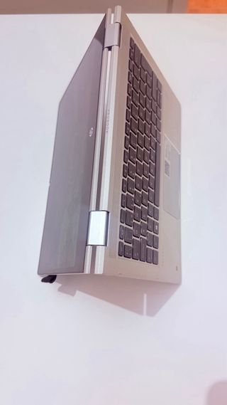 HP Laptop Negro y Plateado