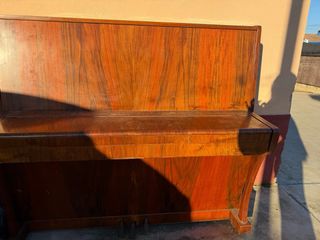Piano de madera Leningrad