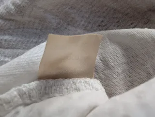 Camisa blanca Massimo Dutti bordada.Niña