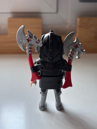 Playmobil Guerrero Hachas Serie 12