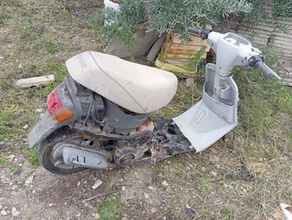Yamaha Jog 90 Scooter.para piezas.completa