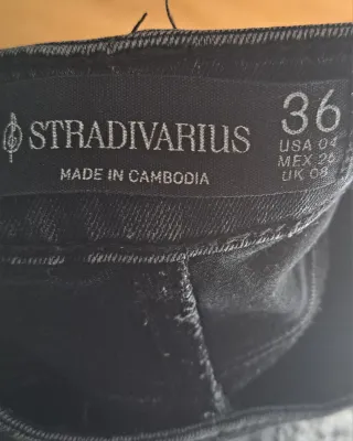 Pantalón vaquero negro largo