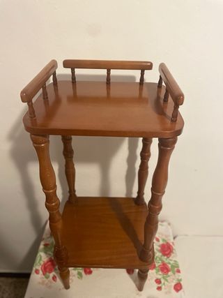 Estantería de madera de 2 niveles