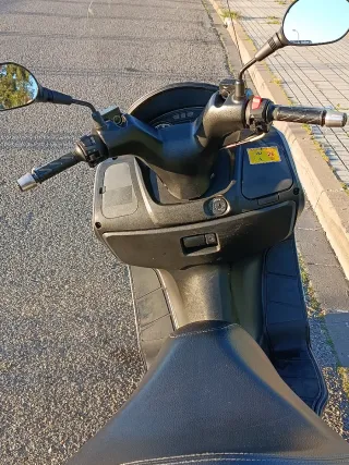 Suzuki Burgman 125cc Blanca