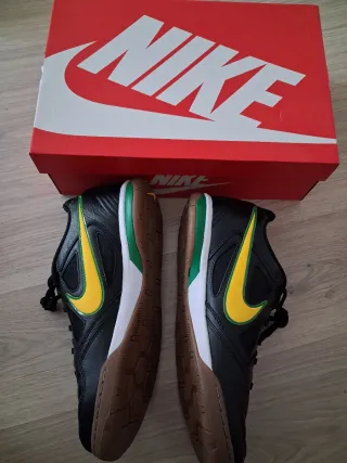 Zapatillas Nike Gato Negras y Verdes