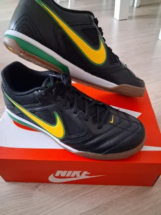 Zapatillas Nike Gato Negras y Verdes