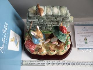 Rara Grande Statuetta Rabbit Beatrix Potter. N1093