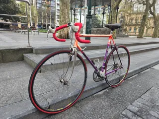 Bicicleta de carretera Biondi