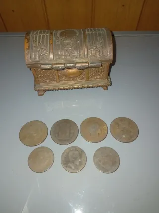 Cofre joyero cobre y monedas Alfonso XII