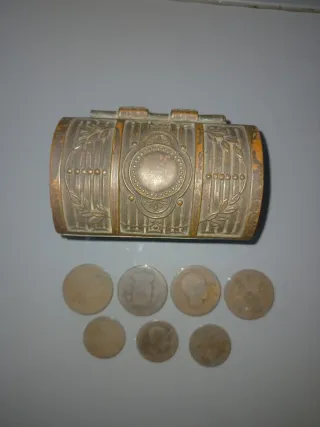 Cofre joyero cobre y monedas Alfonso XII