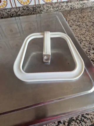 Juego de baño metal y plástico