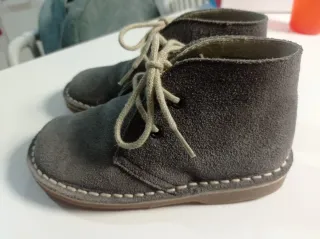 Botas piel niño T.25