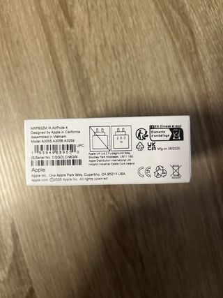 Apple AirPods 4 ANC