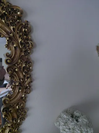 Espejo barroco dorado con concha