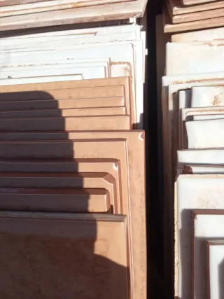 Azulejos marrones estilo rústico