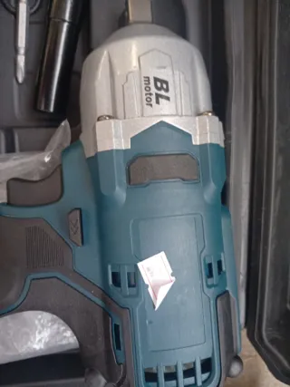 Pistola de impacto inalámbrica