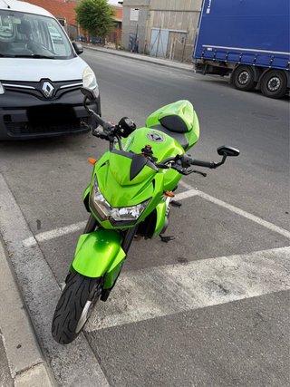 Kawasaki Z750 2007 106 cv  carnet A