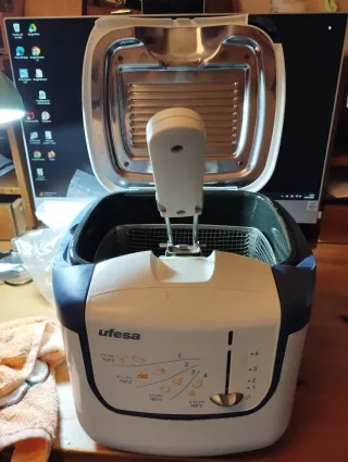 Freidora Ufesa FR2020N Aceite 3L