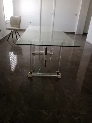 Mesa de cristal moderna
